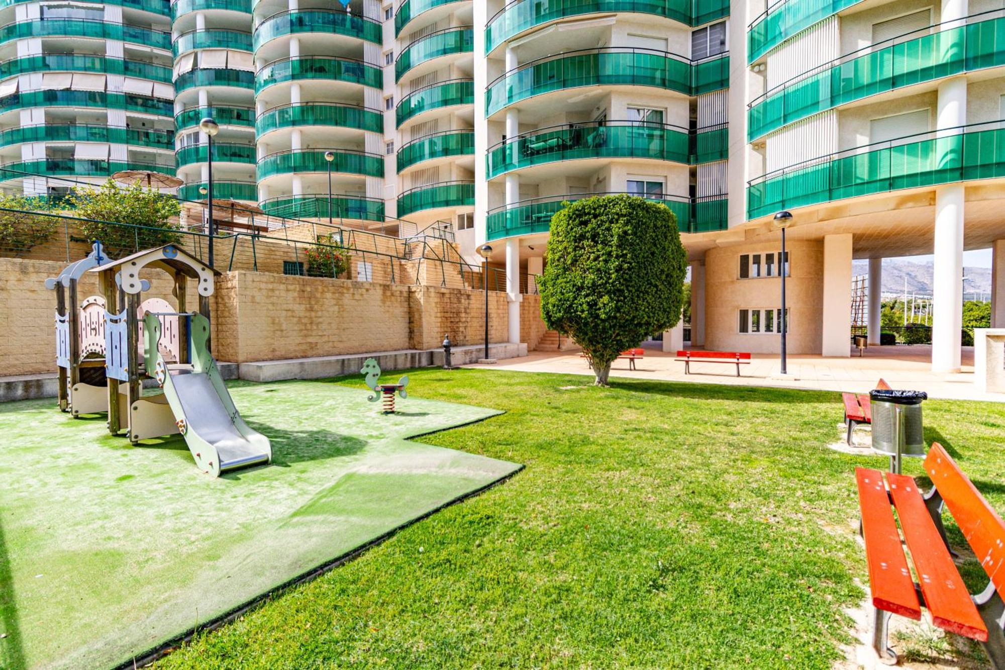 Apartment Vilapark With Pool, Free Parking, Terrace, Beach Benidorm Buitenkant foto