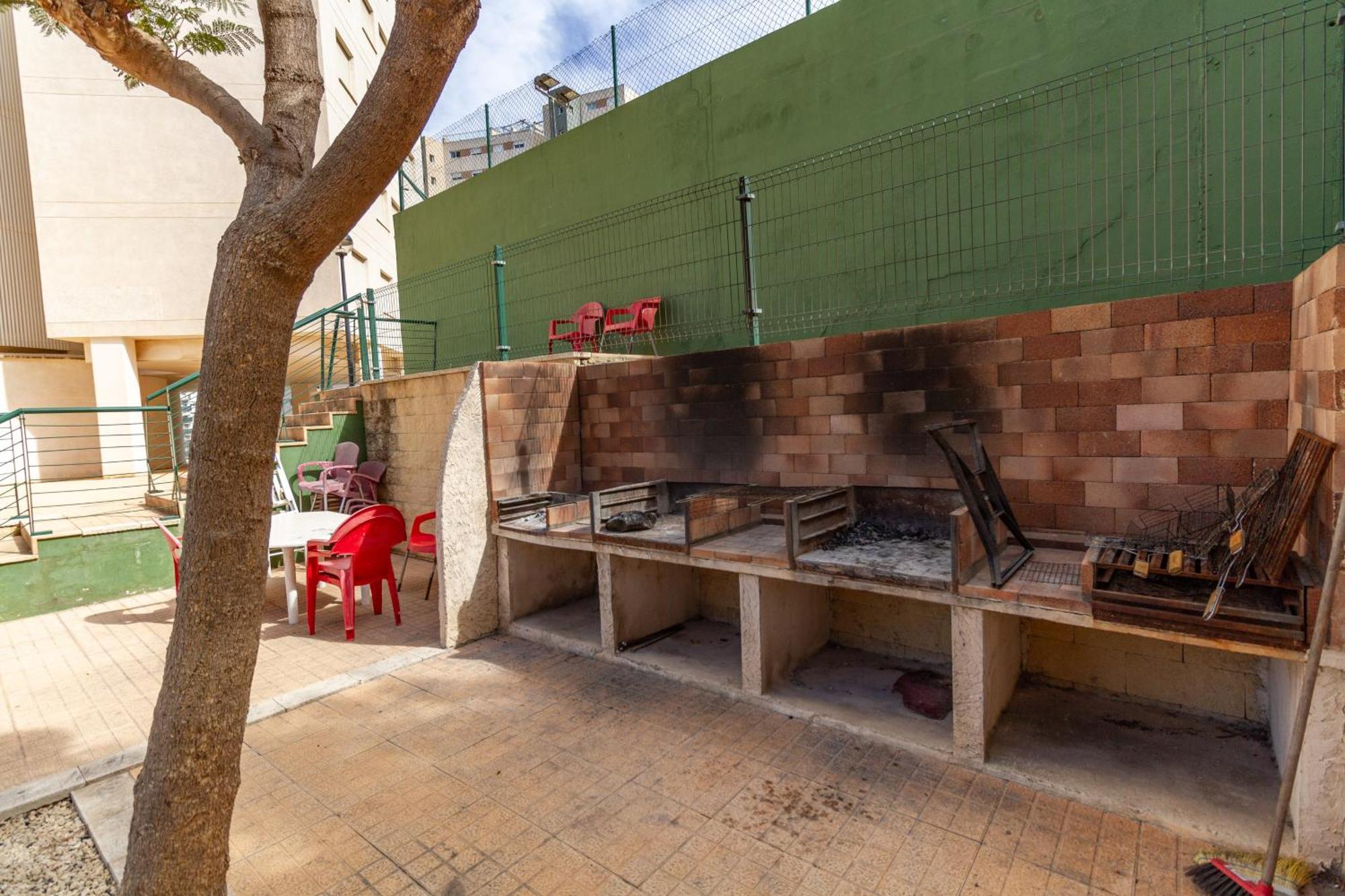 Apartment Vilapark With Pool, Free Parking, Terrace, Beach Benidorm Buitenkant foto