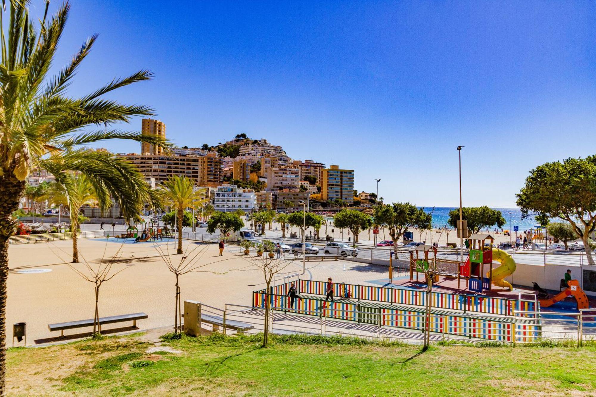 Apartment Vilapark With Pool, Free Parking, Terrace, Beach Benidorm Buitenkant foto
